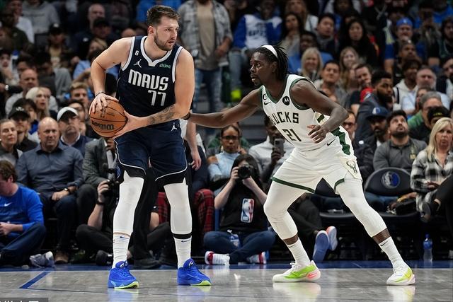 美国大选 运动员支持哈里斯还是特朗普？