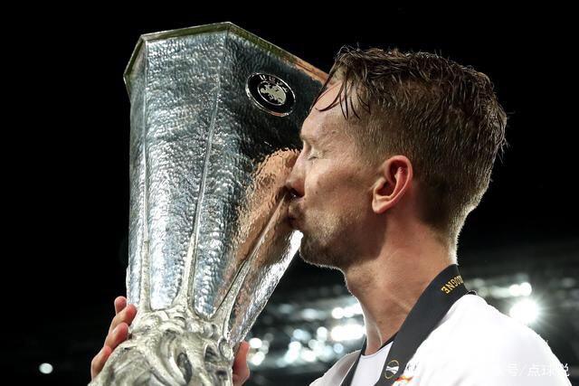 费尔德三双北控力克山西4连胜 江苏大胜同曦