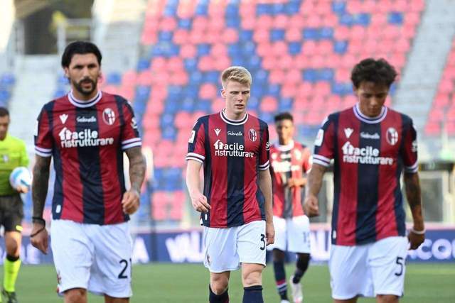 36岁威廉11场比赛1助攻遭解约 冬窗有望重返英超